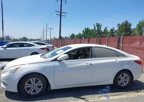 2013 Hyundai Sonata Gls z USA, uszkodzony, nr VIN 5NPEB4AC5DH512748